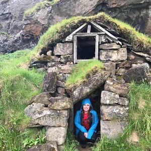 Meet your Posher, Adri